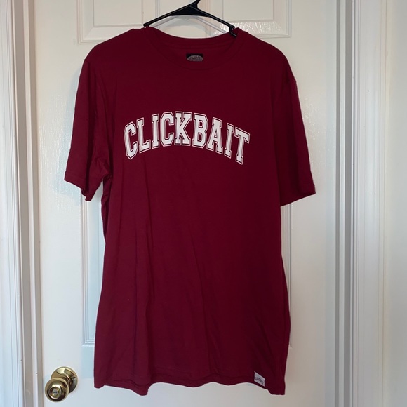 Clickbait Red T-Shirt: David Dobrik - Picture 2 of 4